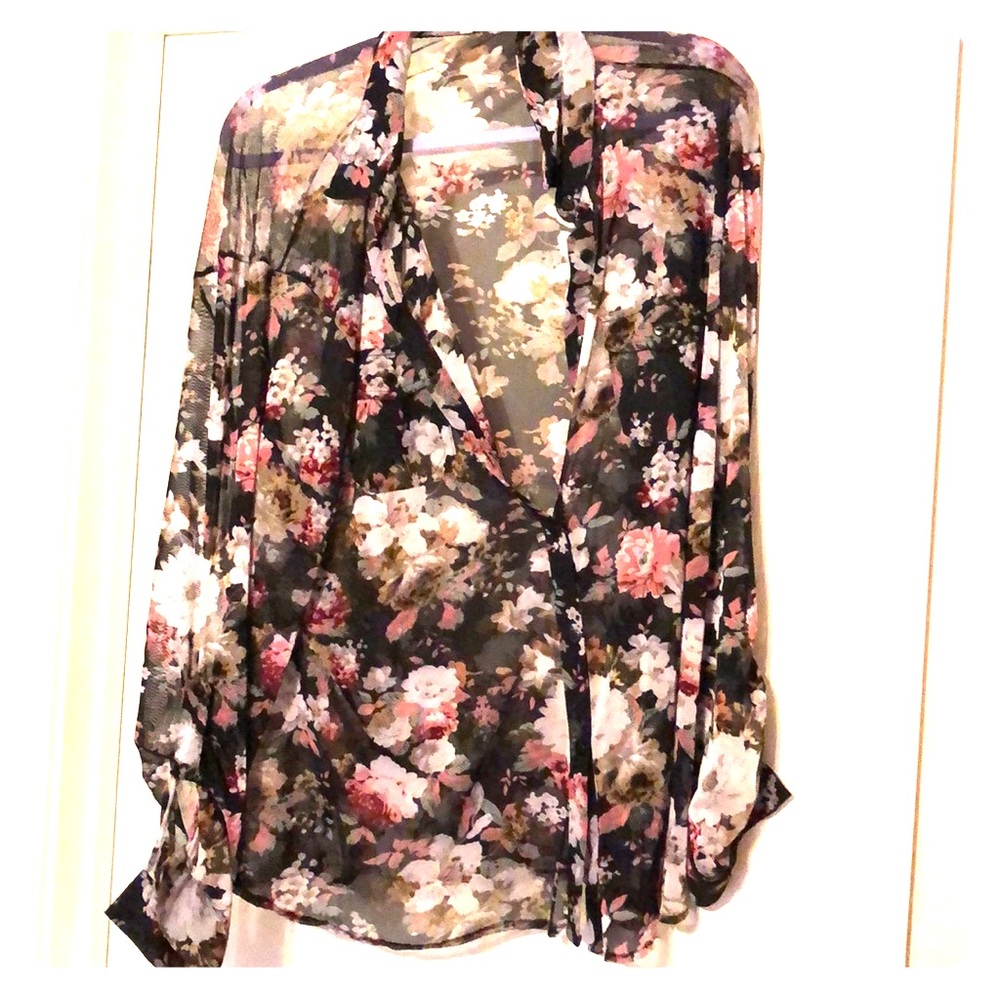 Button down blouse - Picture 1 of 3